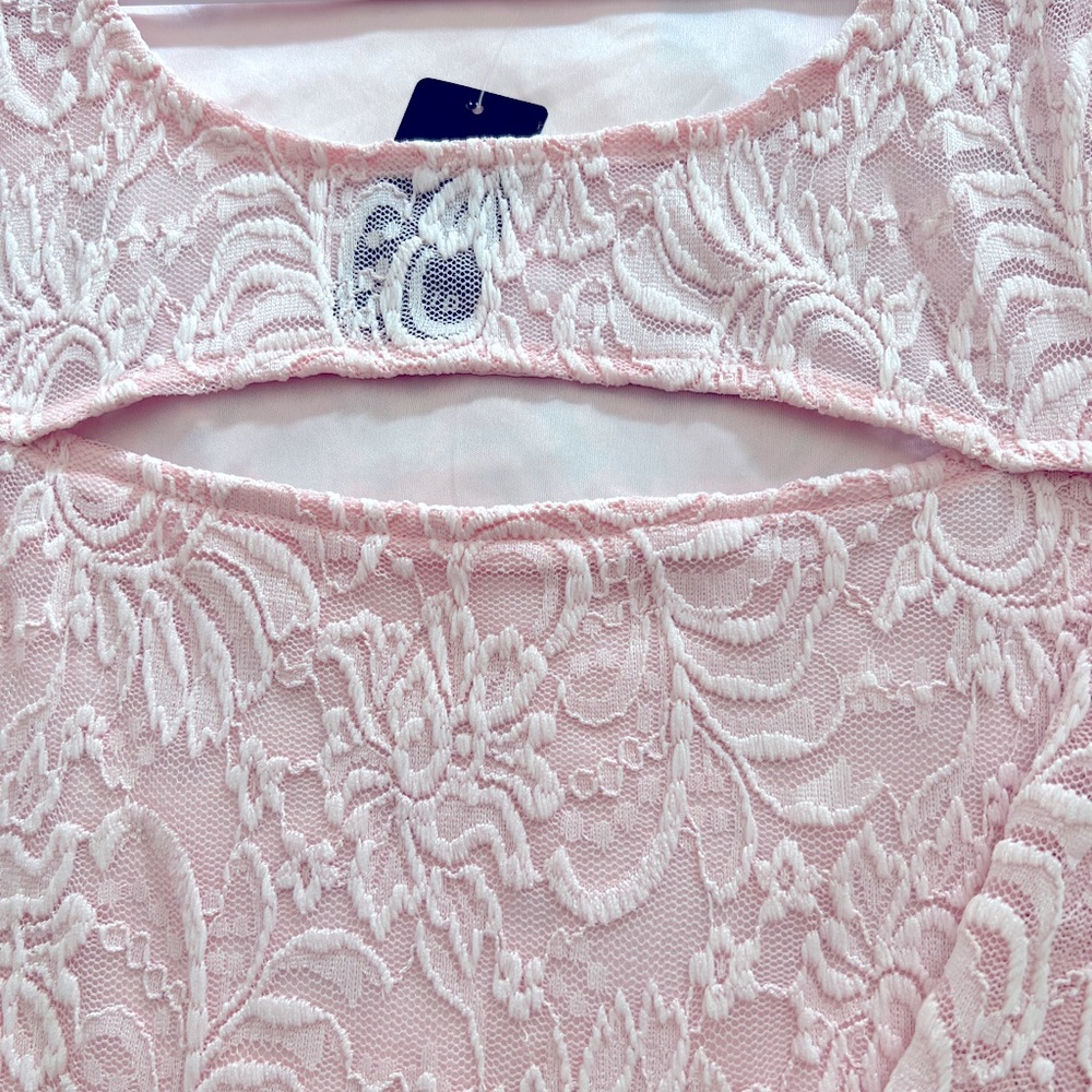 Torrid Size 3 (22/24) lace cutout top